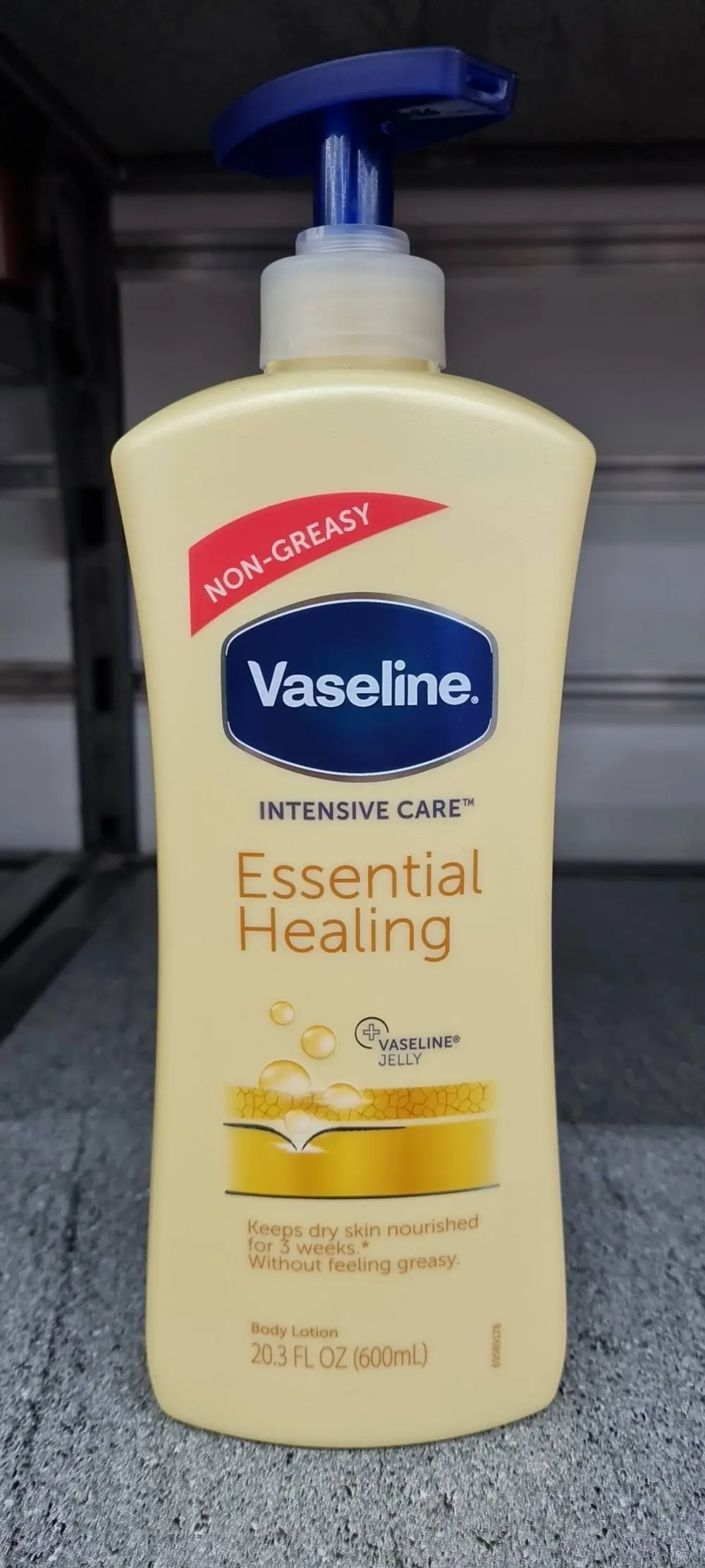 Vaseline Essential Healing